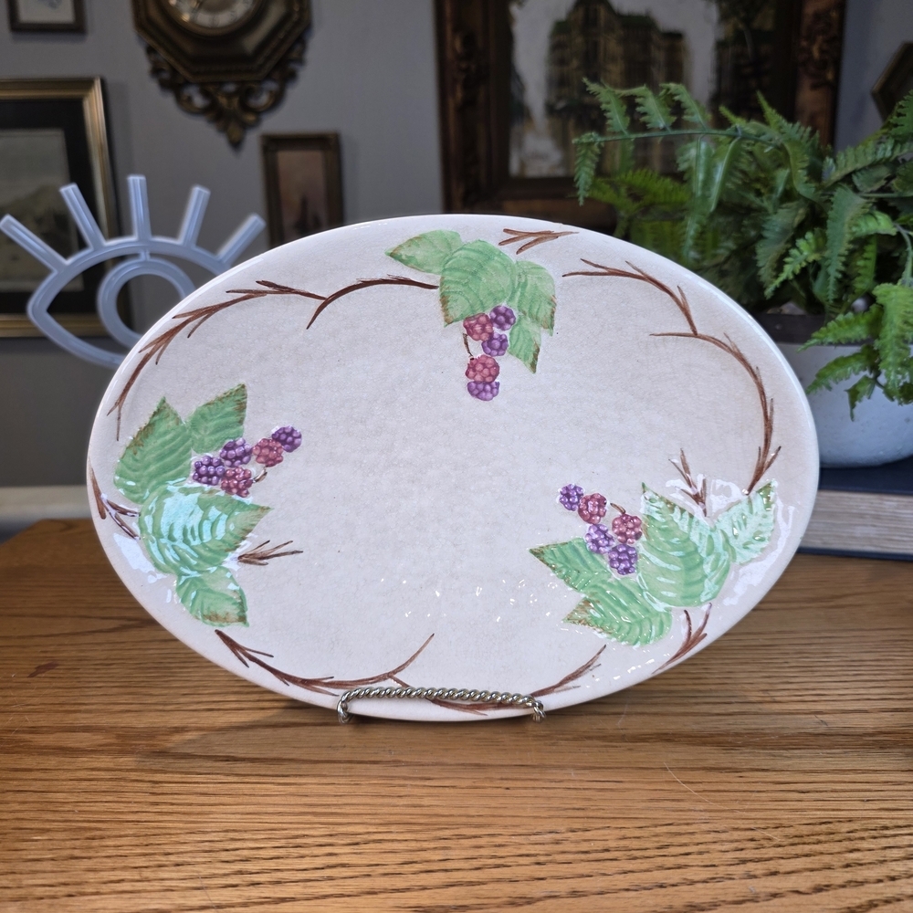 Vintage Wade Bramble England Pottery 7" Hand Painted Berry Leaf Oval Dish Bowl